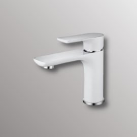 deck mounted faucet in white