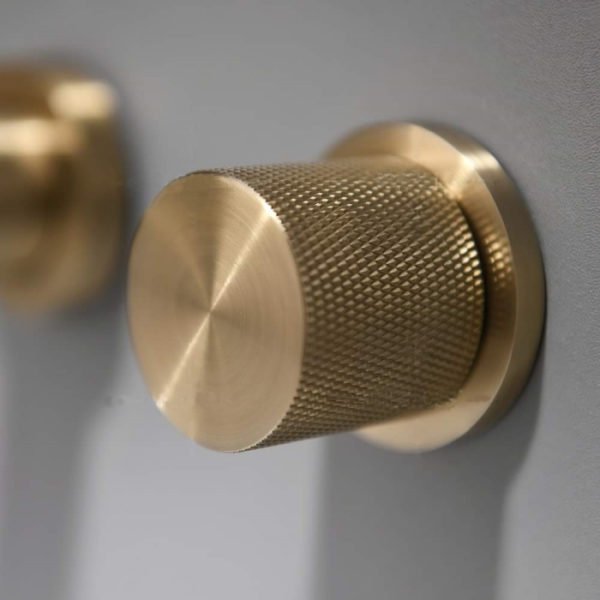 wall mount faucet for bathroom